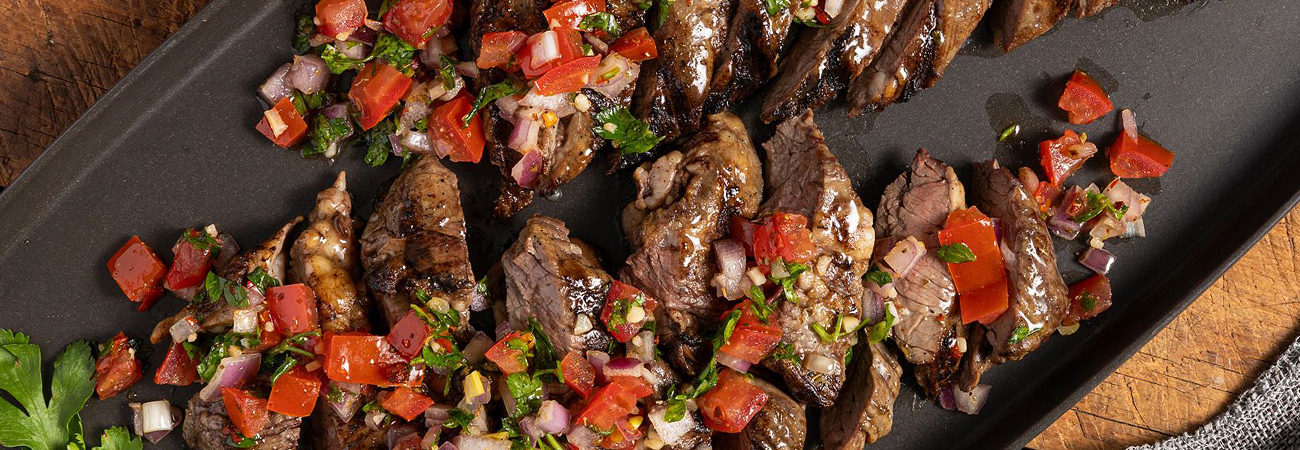 Churrasco Argentino en Salsa Criolla