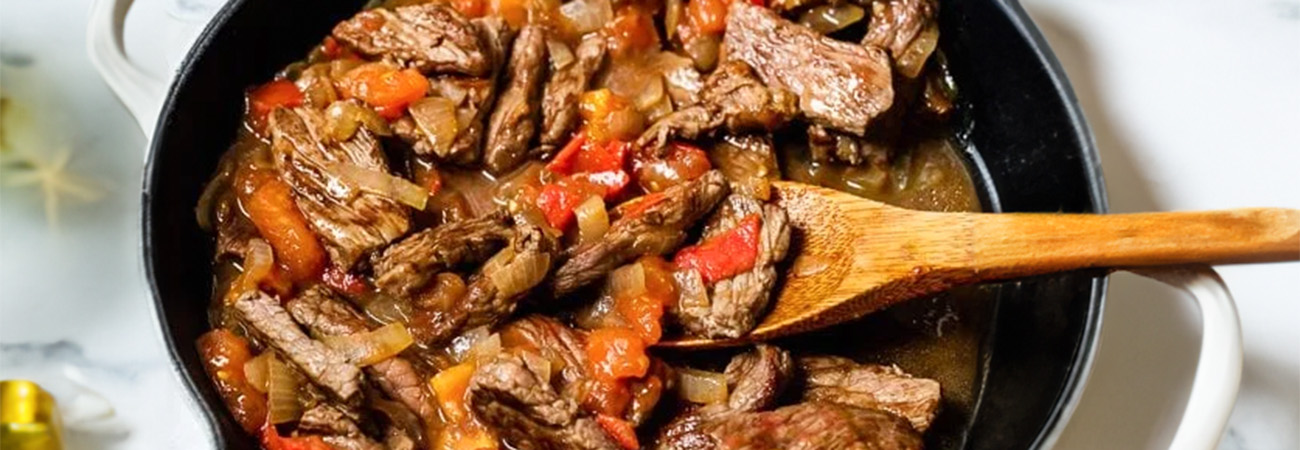 Bistec Colombiano con Cebollas y Tomates
