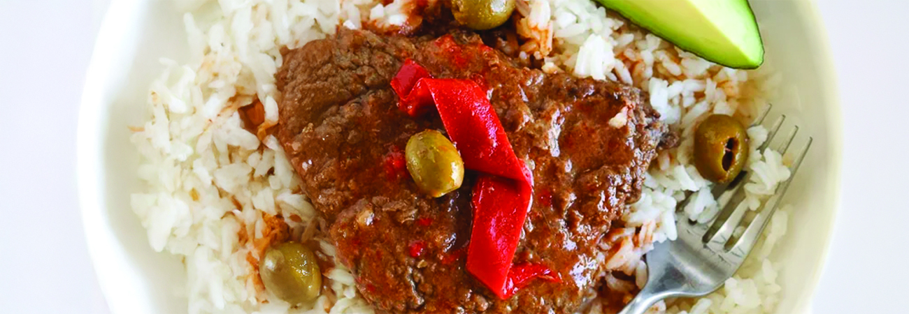 Filete en Cubos con Pimientos y Aceitunas